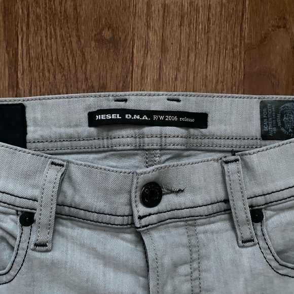 Authentic Diesel DNA F/W 2016 0676M Stretch Tepphar Slim Carrot Fit Jeans - Picture 9 of 14